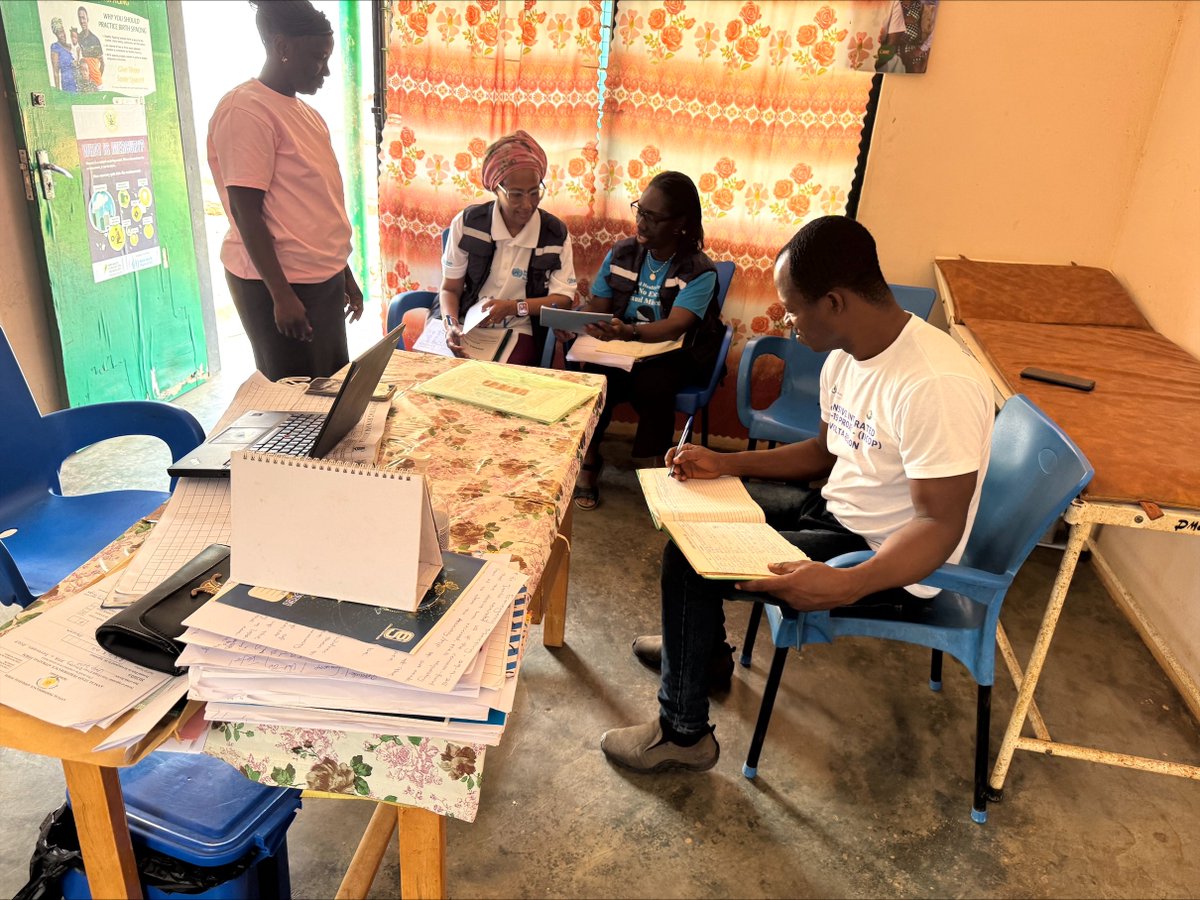 WHOGhana's tweet image. Empowering health workers is key to early detection and effective care.

On day 2 of our Integrated Skin #NTDs monitoring, the team worked closely with frontline health workers, providing hands-on guidance in diagnosing, managing, and accurately reporting skin ulcer cases.