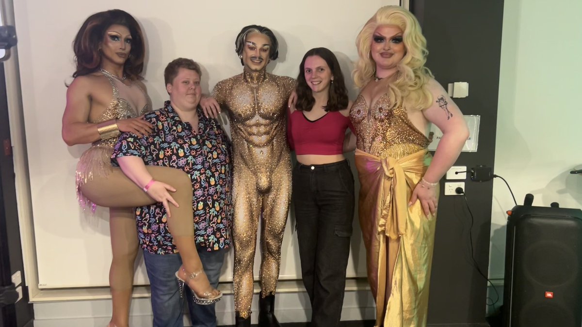 CHARLES!! tweet media