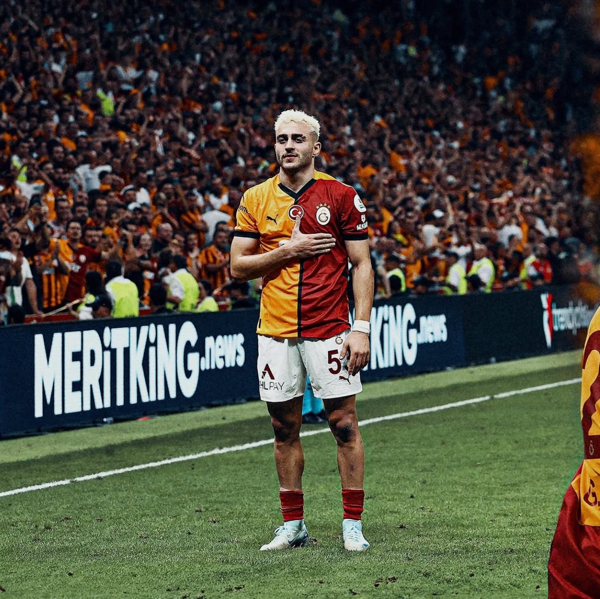 Şu süreç aşırı can sıkıcı. Barış başkalarının yönlendirmesi ile hata üstüne hata yaptı, onu sevenleri üzdü. Ama yaptığı hatanın farkına varıp özrünü dileyeceğine inanıyorum. Aklını başına almış bir Barış bu takıma lazım, ama Barış’ın da aklını bir an önce başına alması lazım.