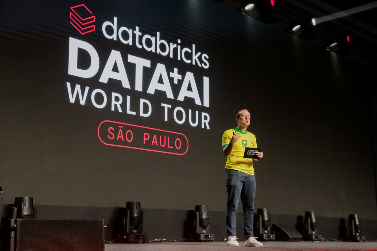 Data_AI_Summit's tweet image. #DataAIWorldTour 2025 kicked off this week in São Paulo 🇧🇷

The day featured AI agents, Agent Bricks, Lakebase, and insights from customers and partners like @bancosantander &amp;amp; @iFood—focused on driving real-world impact

Huge thanks to everyone who made this first stop a success!