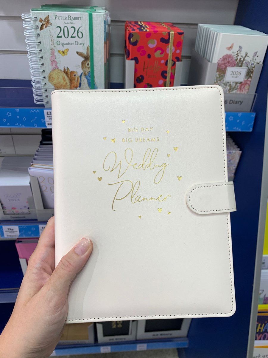 MoorSheffield's tweet image. 2026 is calling 📞 

Want to get ahead of the game? Check out Card Factory's range of 2026 planners, ready for planning ahead for exciting events and occasions! ✍️ 

Head over to The Moor Sheffield today 🛍️ 

#CardFactory #Planners #StationeryInspo