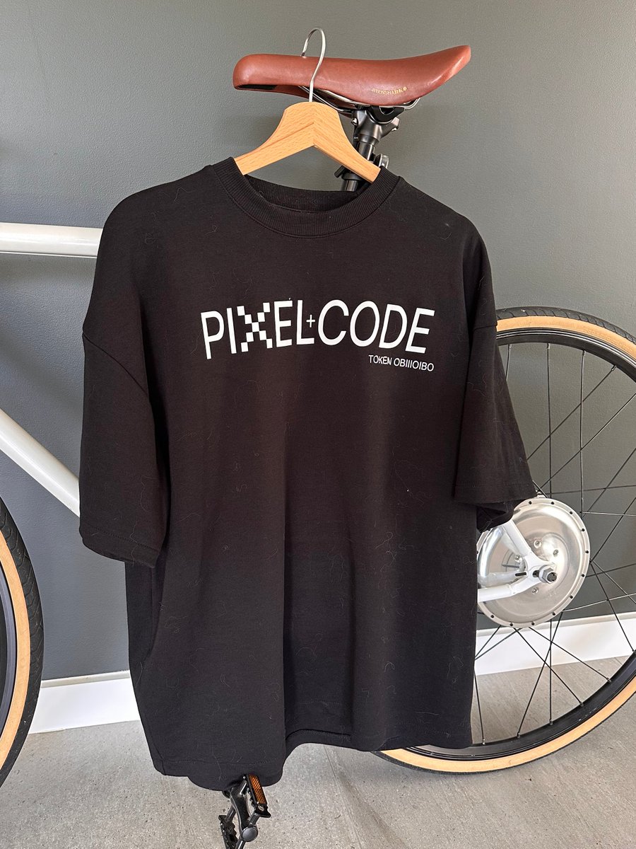 ℹ️ Si vous souhaitez commander un tee-shirt Pixel+Code, c'est possible en complétant le formulaire 

forms.gle/CYyAHvTpY1XeWo…

Pour le virement PayPal, c'est géré par <a href="/TiphenKys/">KysterMax</a> , il faut indiquer que c'est un paiement entre proche ! 

⚠️Clotûre le 15/09.