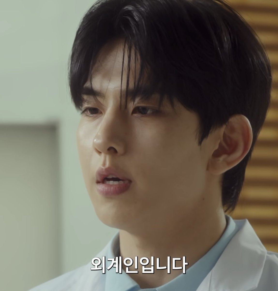 kyunlover__'s tweet photo. 이렇게잘생긴외계인이잇다니.. https://t.co/hgowsOxIZ2