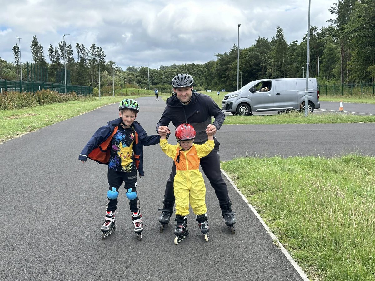falkirkwheelers's tweet photo. We'll be at WLCC from 11:00 to 12:30 on Saturday and if you need to borrow kit then you MUST let us know by Friday afternoon to provide enough time to collect it as it's not kept at the circuit.
https://t.co/xiK2JCceSr https://t.co/QTaeQHBd6G