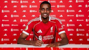 Looks like it’s a Swedish summer on Merseyside! 🇸🇪 

#LFC Men land Alexander Isak and #LFC Women snap up Beata Olsson 🔴