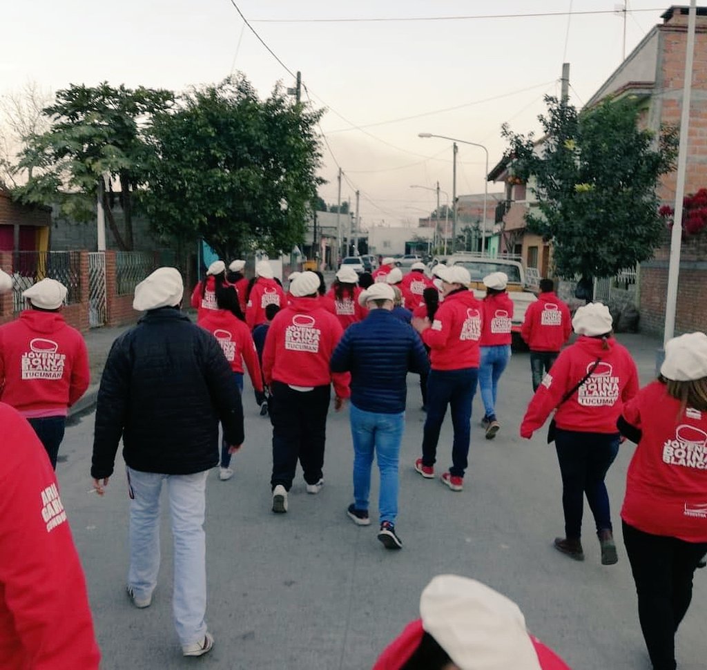 richarzurita's tweet photo. 🎉🇵🇱 Hoy Celebramos 15 años de militancia, compromiso y convicciones.
Nuestro espacio @boinablancaucr nació para defender Valores, mantener viva la Mística Radical y devolverle la Esperanza a los Tucumanos
¡Feliz aniversario!💪🏻
#15Años
#BuenJueves
@ArielGarciaUCR @MoisesGarcia95 https://t.co/T3rFr8rvdK