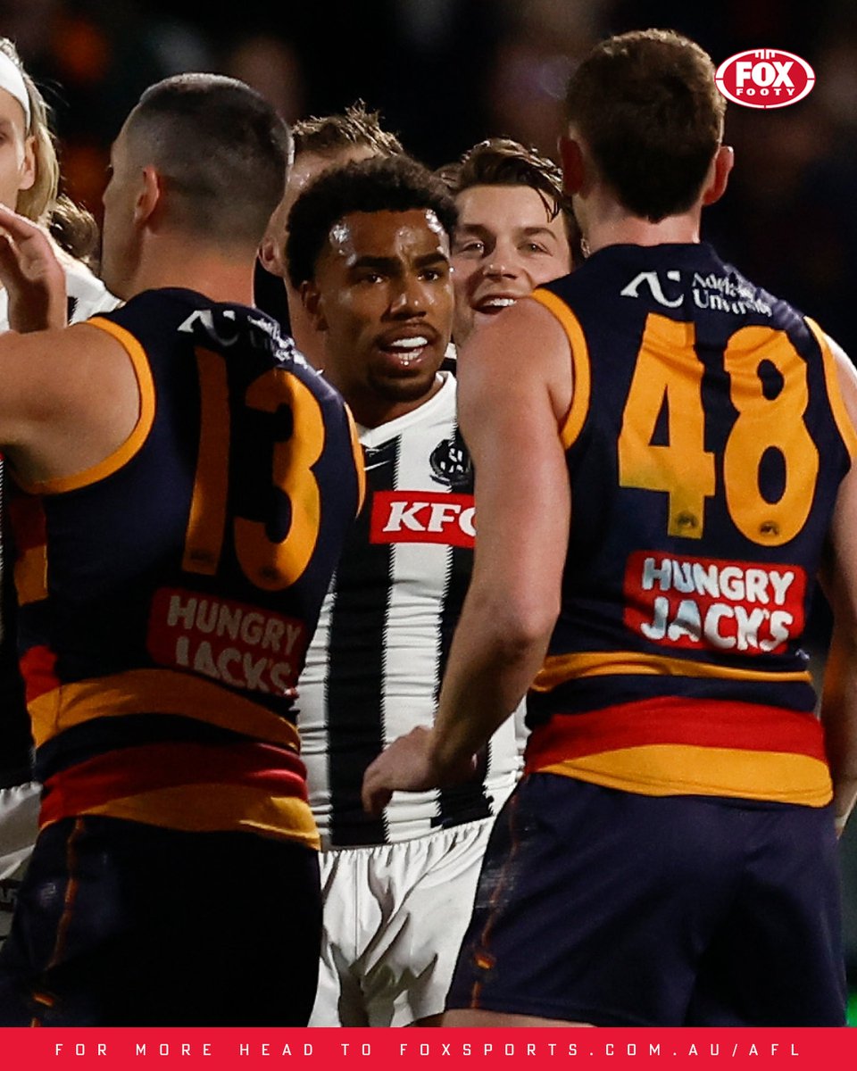 FOXFOOTY's tweet photo. "Stay classy, Crows fans."

The AFL world has unanimously criticised those at Adelaide Oval who targeted Collingwood's Isaac Quaynor with boos during Thursday night's qualifying final loss.

But the Crows' coach chose not to comment >> https://t.co/dudvwolCpV https://t.co/6WzA9oNUXk