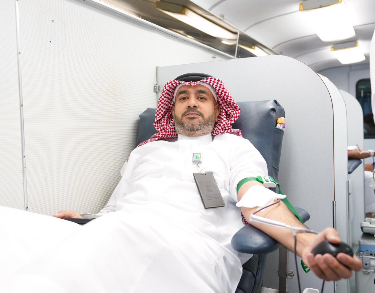 PSDSARC's tweet image. انسجامًا مع #حملة_ولي_العهد_للتبرع_بالدم؛ شارك منسوبي ومنسوبات #مركز_الأمير_سلطان_للدراسات_والبحوث_الدفاعية في الحملة؛ انطلاقًا من الالتزام بالمسؤولية الاجتماعية وتحقيقًا لقيم البذل والعطاء.
 
#اقتداء_وعطاء
#PSDSARC