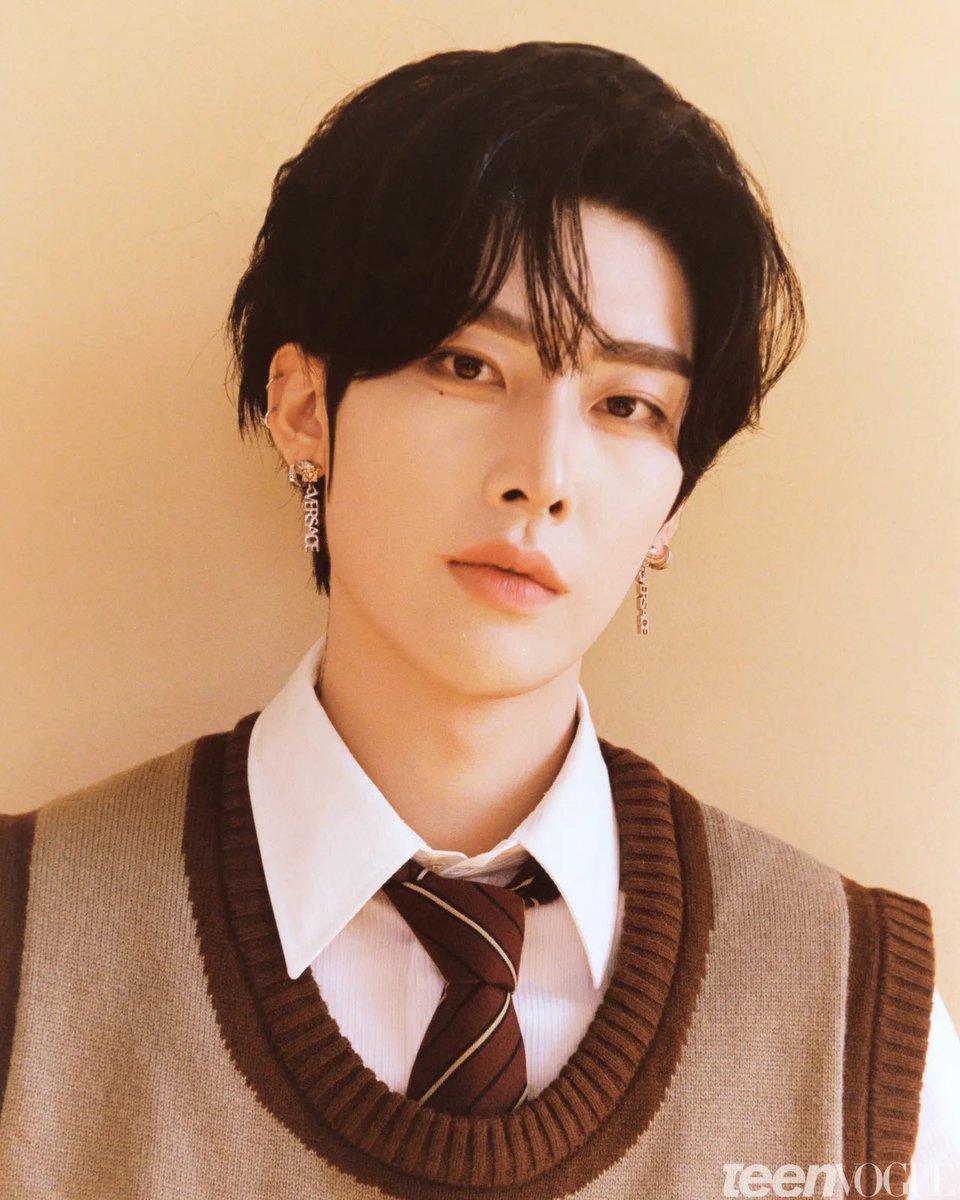 달 tweet media