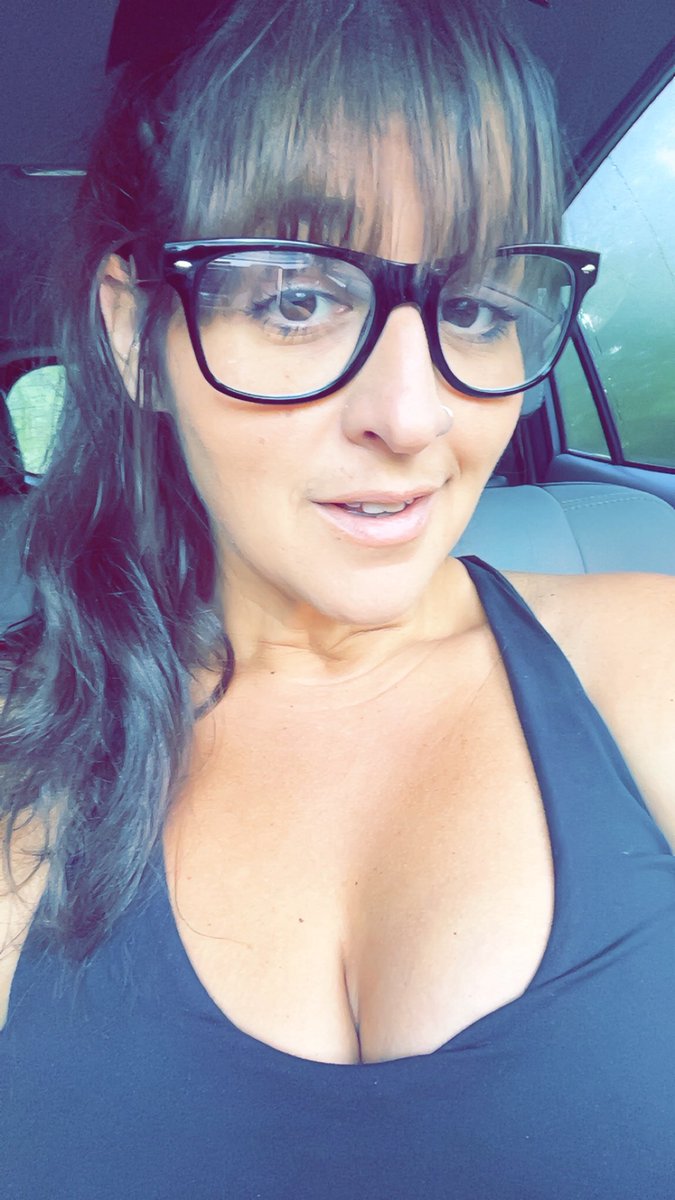 When all you want to do is be a bad girl and get punished… but you have to adult. 

#spankme #naughty #badgirl #onlyfans 

OnlyFans.com/mayatulips