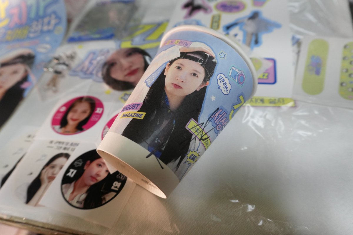 모자 tweet media