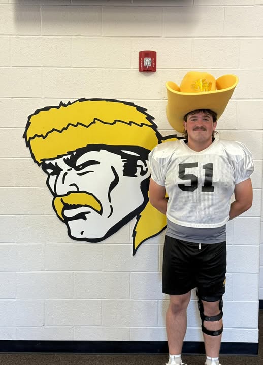 Teammate of the Week: Dom Davis

Last week’s Teammate of the Week, Isaiah Branch, has chosen Dom Davis to carry the honor this week. 

Congrats, Dom! Your leadership, focus, and team-first mindset set the tone for everyone. Keep being the example!
#KMFOOTBALL
#adidasbrand
#GDTBAM