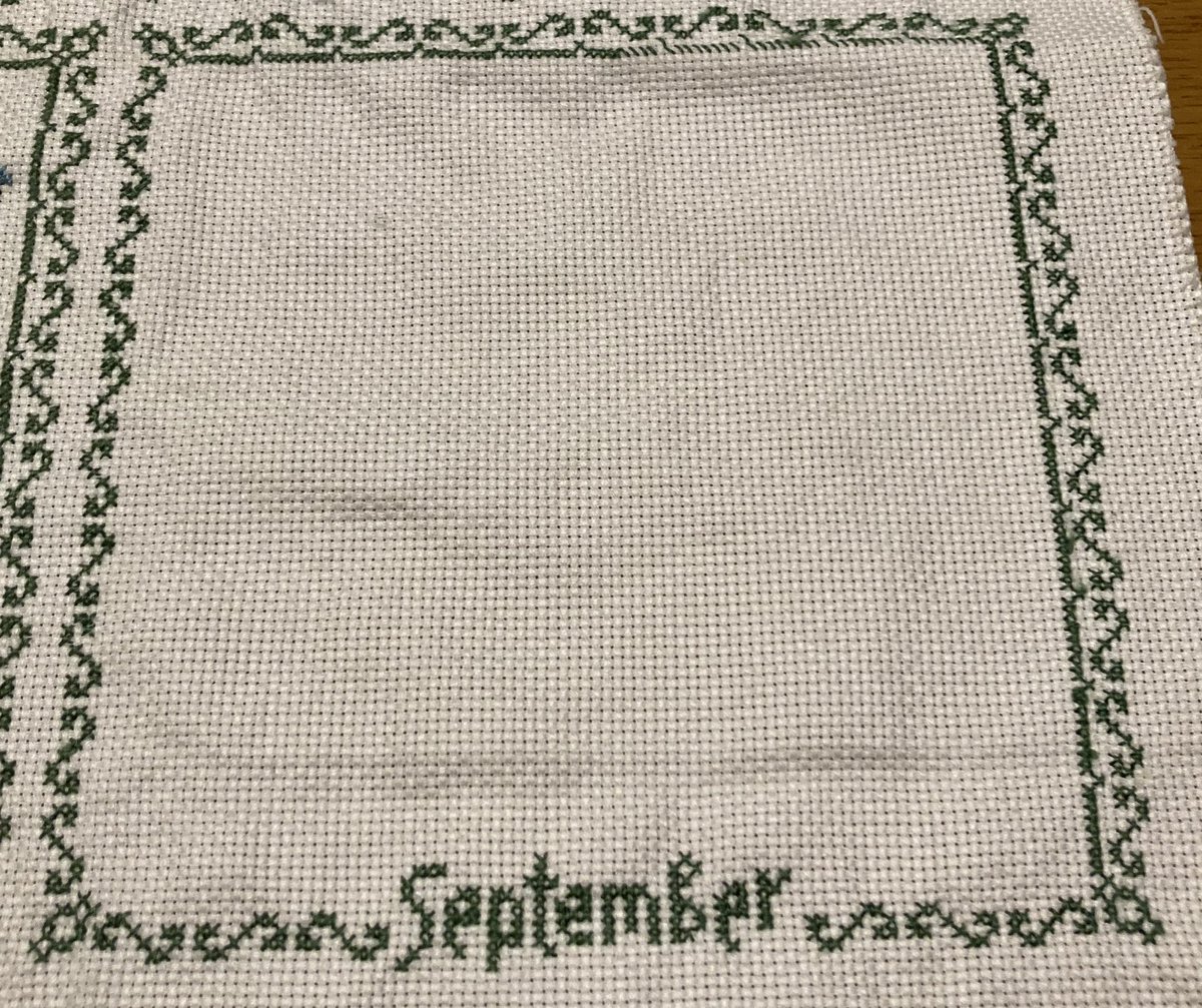 2025owlforest embroidery SAL
TWELVE MONTHS
9.September            1日目   

 #of_twelve_months_SAL
#クロスステッチ