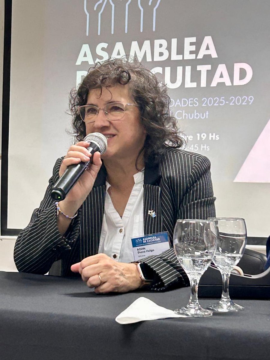La UTN Chubut renovó sus autoridades 2025-2029.  La Ing. Diana Bohn fue reelecta como Decana y el Dr. Alejandro Canio asumirá como Vicedecano.  La elección reafirmó el compromiso con la democracia universitaria y la formación integral.  
Nota completa: bit.ly/Autoridades202…