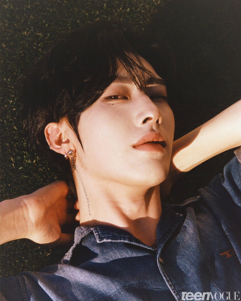 EB0YRICKY's tweet photo. “Ricky has always been around makeup, and it was, in fact, his mother who first properly introduced him to the world of cosmetics. “My mom is pretty, and she knows all the makeup stuff,” he says. “I think she helped me clean my eyebrows,” he adds with a smile.” https://t.co/K0hT1O4avw