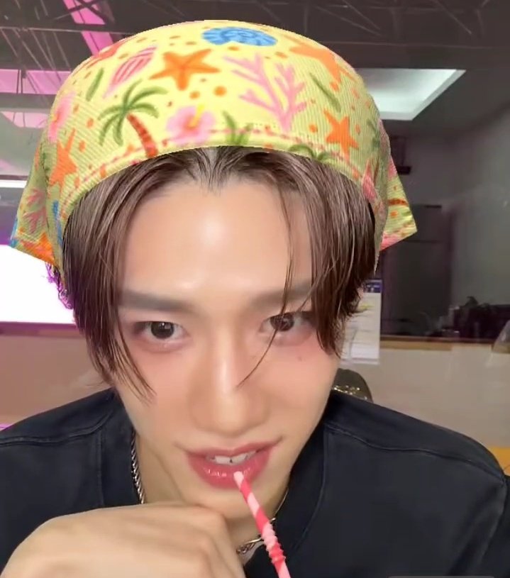 คนสวยขามาก น่ารักโคสๆๆ 😭 #Whatsgoingon_MV