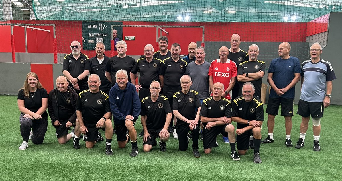 Muscle strengthening circuit for the guys today before our Walking Football session huge thanks to <a href="/AshleyArmstrong/">Ashley Armstrong</a> for the guidance