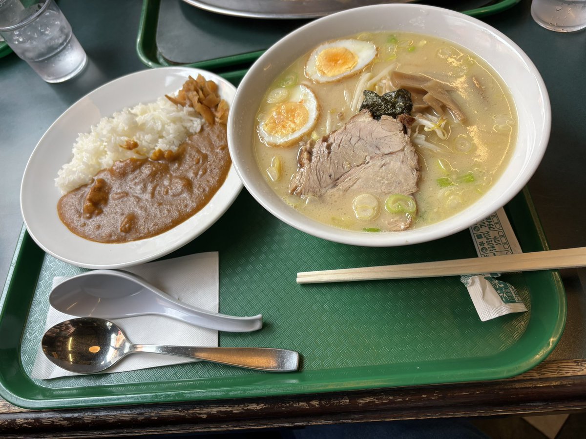 samaxa164SMN's tweet photo. @Northsmile2019 人見店のみ（ラーメン系）
カレー🍛とラーメン🍜セット https://t.co/jXSEZeqWob