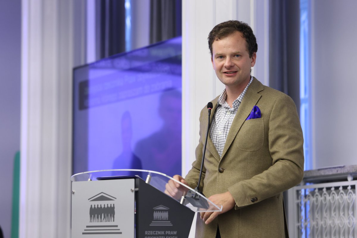 4 września 2025 r. w Biurze #RPO odbyła się debata pt. "Praca dla seniorów. Czy ustawa o rynku pracy i służbach zatrudnienia przyczyni się do zwiększenia aktywności zawodowej osób starszych?"