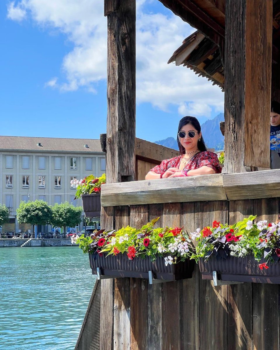 Meera000143's tweet photo. An astounding beauty of the Alps with breathtaking valleys and crystal-clear lakes… and if you look closely, you can spot my brand “MM” in the background of one of the shots. Truly a special moment to remember! ✨🏔🇨🇭 #SwissAlps #NatureBeauty #FamilyTime https://t.co/Zl0kiBorqe