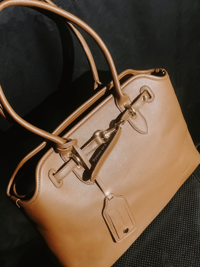 A local bag that instantly elevates your look 💼✨