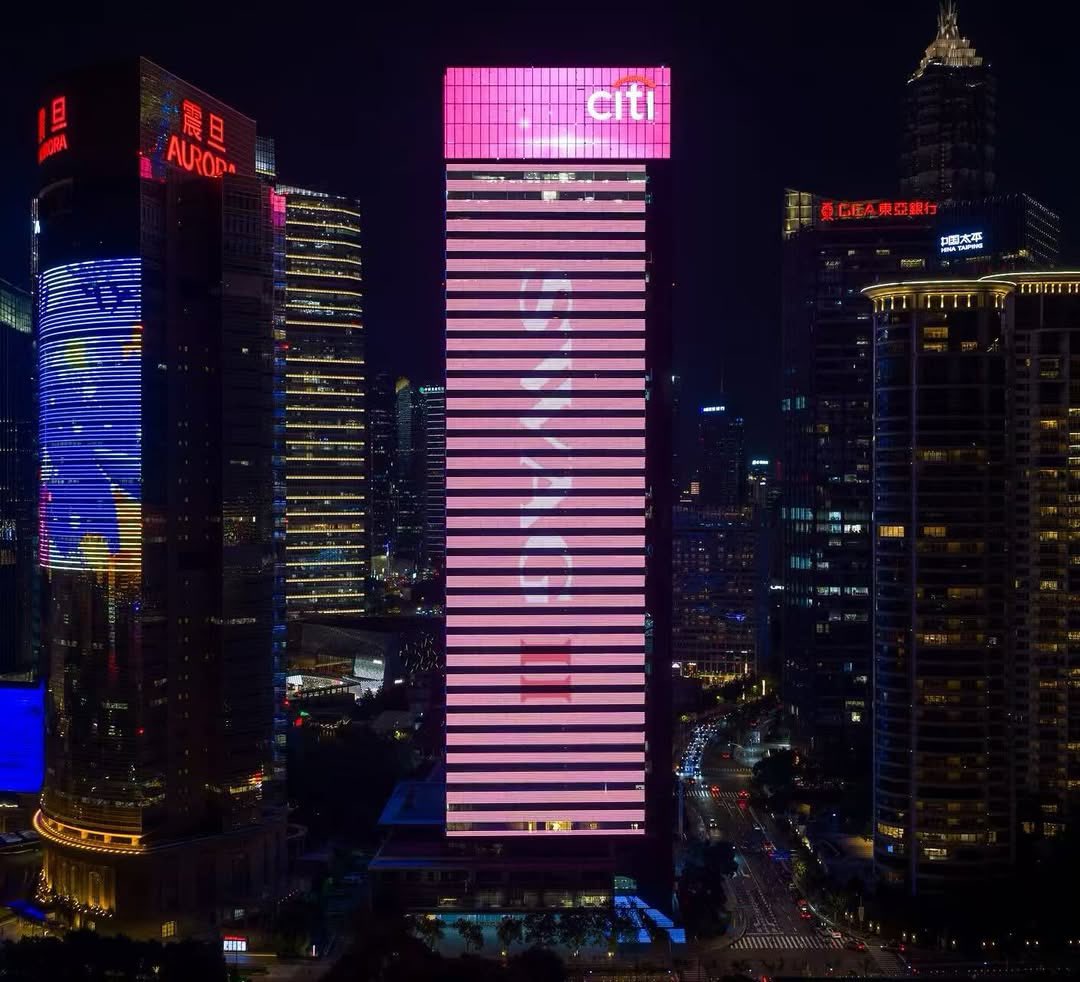 PopCrave's tweet image. Justin Bieber announces new album, ‘SWAG II.’

Out tonight.