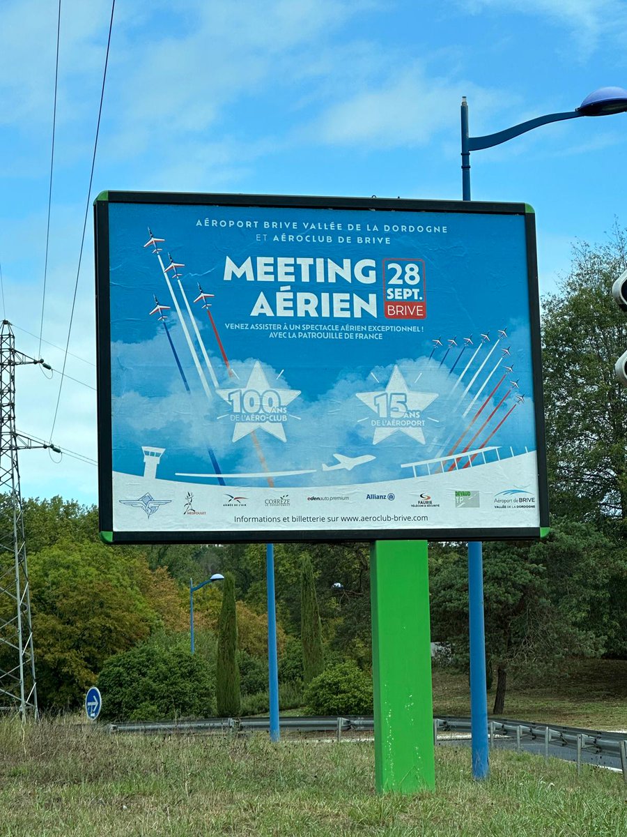 FlyingBrive's tweet image. 🚨 Le Meeting Aérien du 28/09 à Brive est PARTOUT ! Presse, affiches, banderole, radios… impossible de le manquer 😍
👉 Réserve vite ta place sur le site de l’Aéroclub de Brive : aeroclub-brive.com/meeting28septe…
#MeetingAérienBrive #BriveAeroport #aeroclubbrive #patrouilledefrance