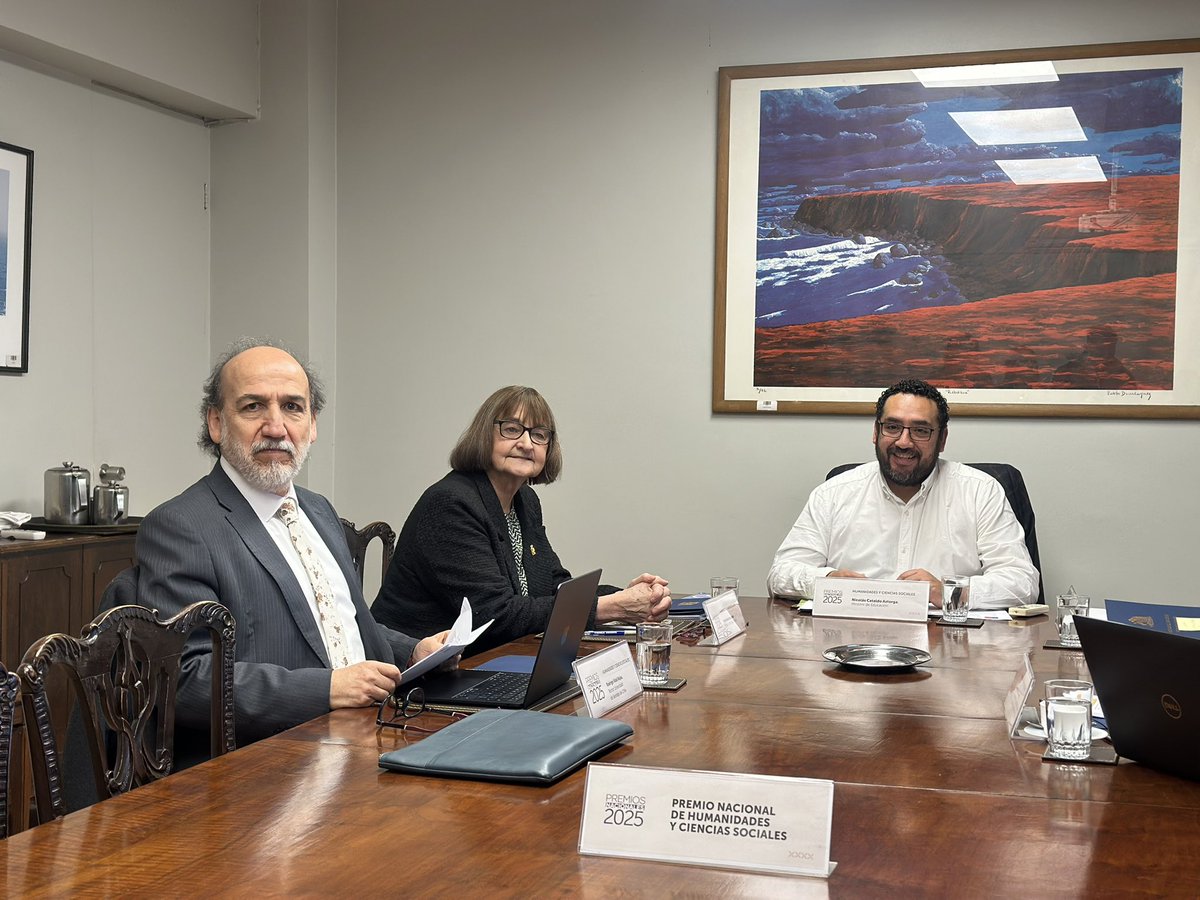 Ya estamos reunidos como jurado del Premio Nacional de Humanidades y Ciencias Sociales 2025. Este reconocimiento es la manera en que Chile honra a quienes, con su obra y pensamiento, enriquecen la cultura y nos ayudan a comprendernos mejor como sociedad. <a href="/usach/">Universidad de Santiago de Chile</a>