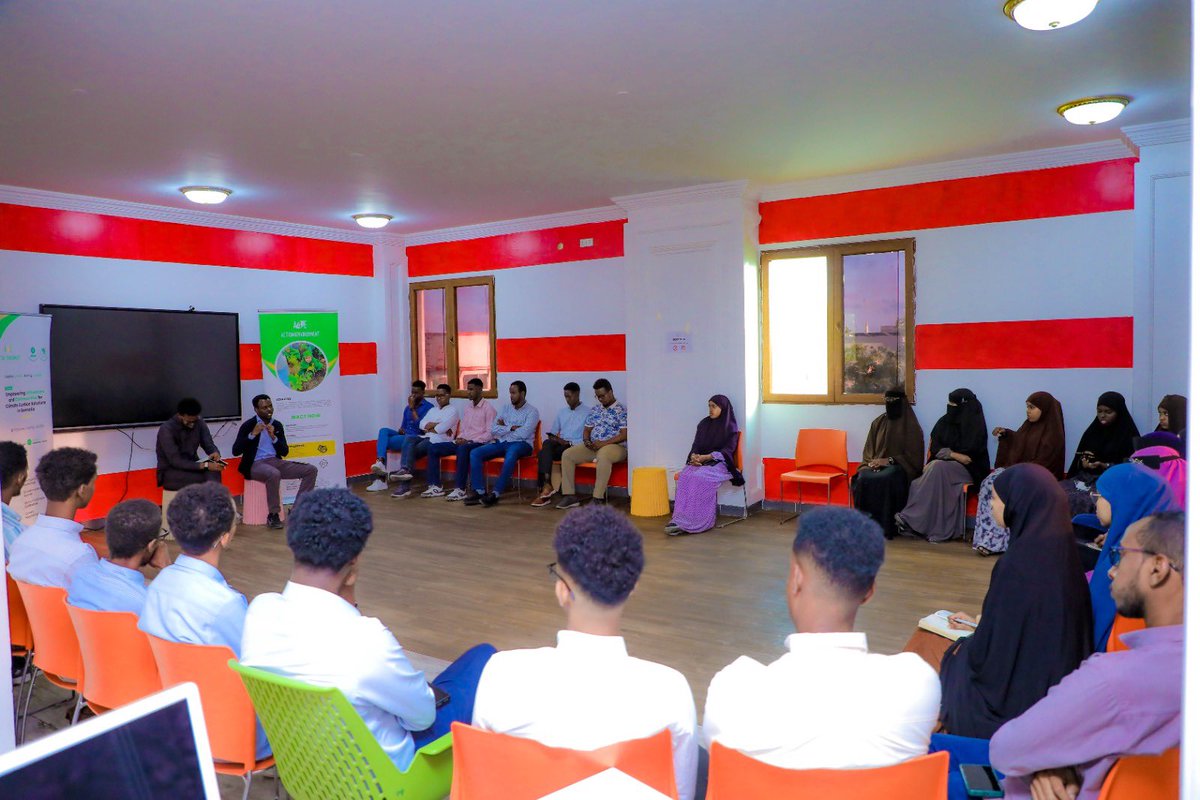 action4environ's tweet photo. Thrilled to wrap up the Advancing Climate Justice AACJ Project, with an engaging debate on the vital role of influencers and communities in driving climate justice solutions in Somalia! Together, we can make a difference! #ClimateJustice #AACJProject #OxfamSomalia https://t.co/ZuxWWOuUDY