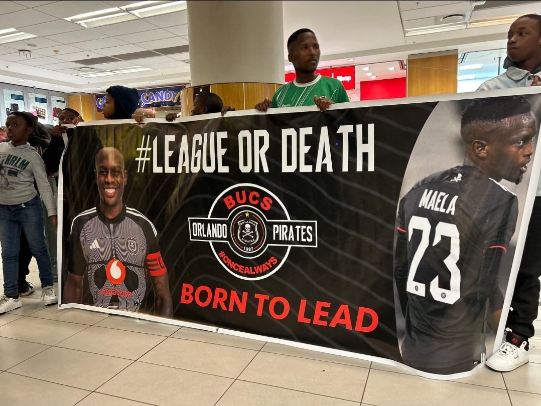 Let's pray for Duba these peole are dangerous,  ware threatened with death in public 🙏🤧😑