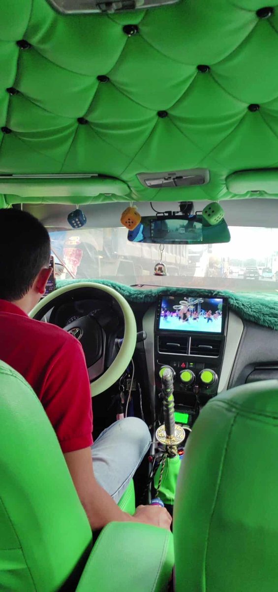czennie taxi?! 2 baddies 2 baddies 1 porsche