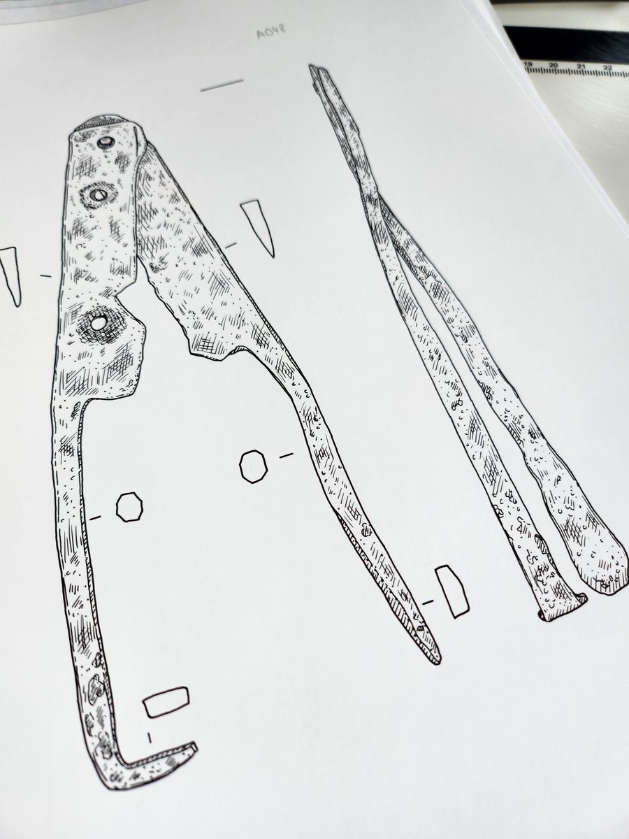 An exciting #Roman collection from Chiemgau in Germany! Alongside coins, over 600 artefacts were discovered, including weapon parts, keys &amp; woodworking tools. Rarer objects were also found, such as medical forceps and an iron shackle. #ArchIllu #archaeologicalsites #drawing #ink