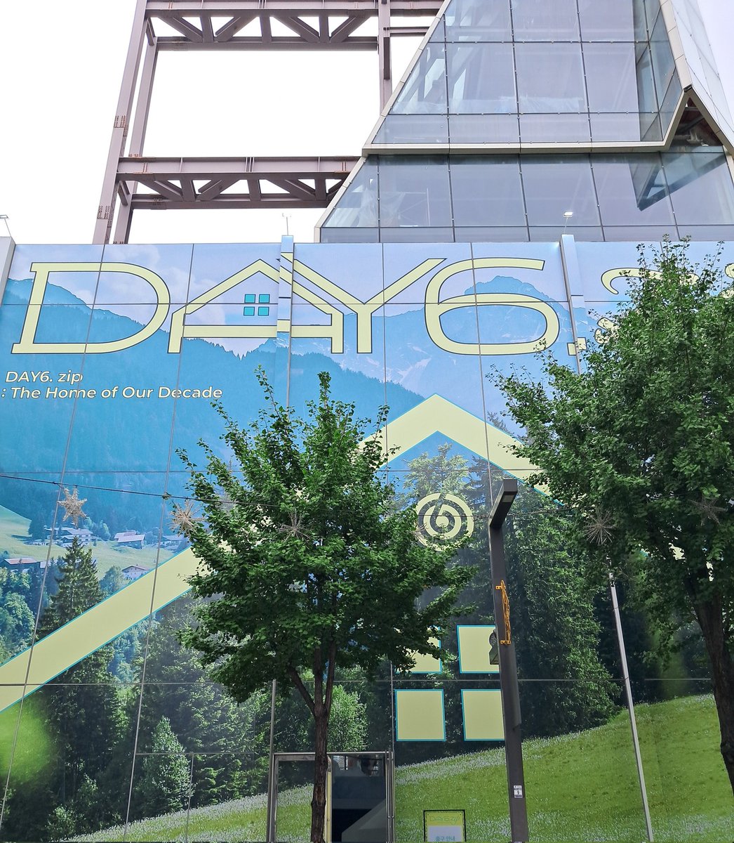 칭구님드라 잘 지내구 계시지요¿ 저의 근황은 이럿습니다 궁그미 한 사람은 없겠지만 그냥 알려드리러 와써욥,, 다들 건강하게 행복하게 잘 지내시구 계셔야 해요 알겠져😽 다음에 또 놀러올게오 그때까지 건(강)사(랑)행(복) 가득하셔요..♡