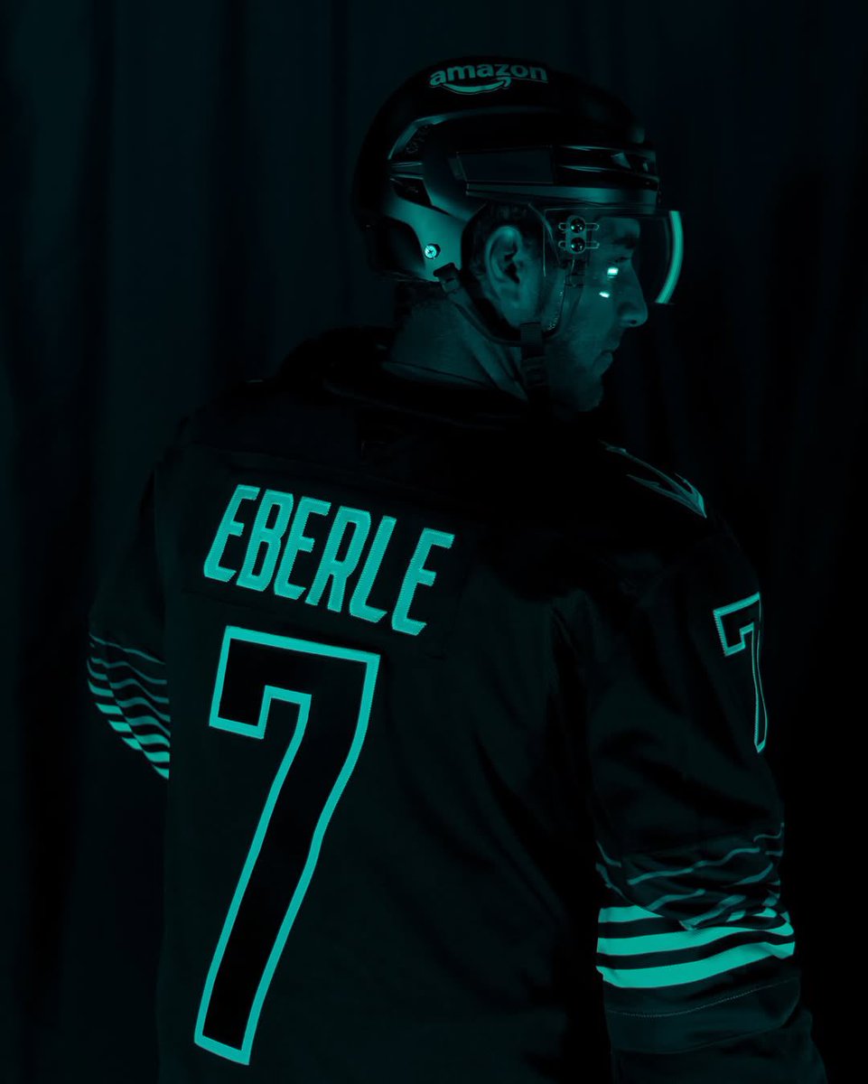 g l o w  i n  t h e  d a r k  🔦

<a href="/SeattleKraken/">Seattle Kraken</a>