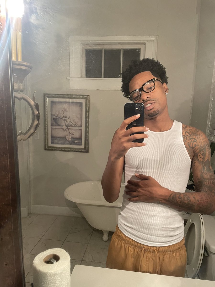 TykeeTrending's tweet photo. New Look , Yall fw it ? #Single 😅 https://t.co/k0fbZefqIZ