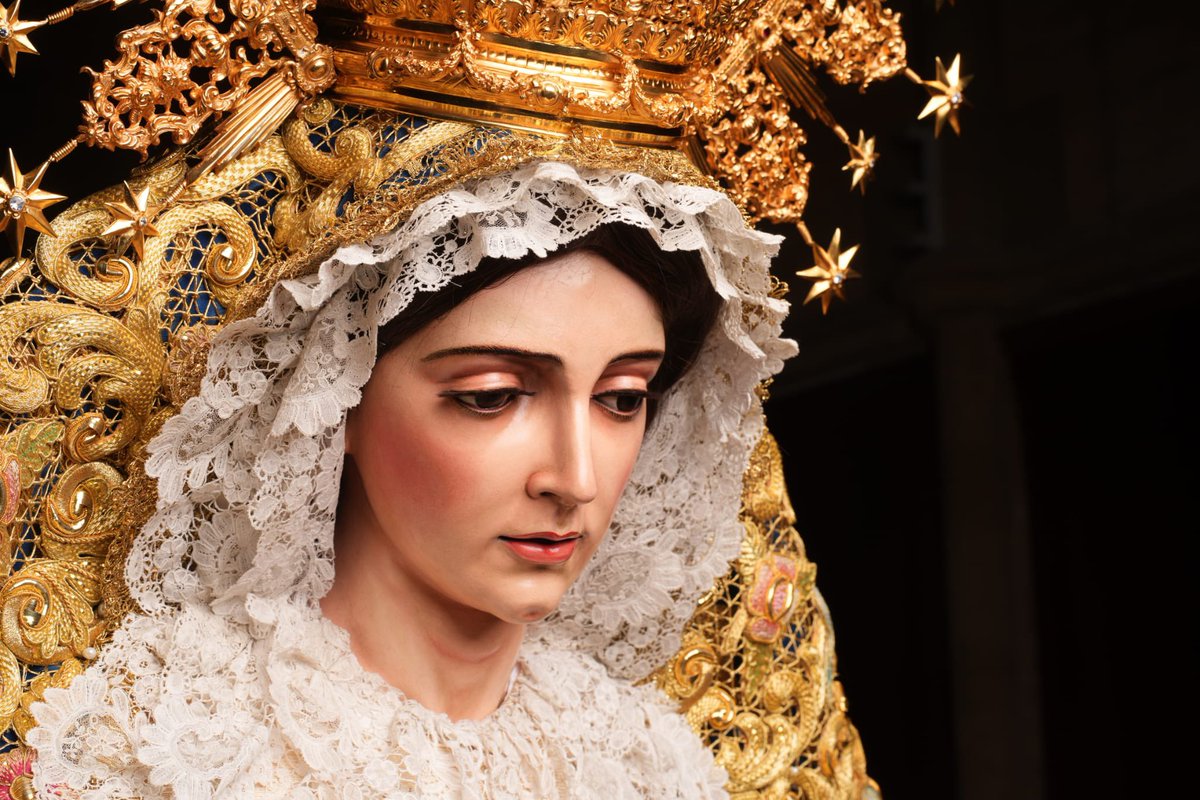🟢 #EstandarteDS | Nuestra Señora de la Aurora, de la <a href="/ResurreccionSev/">Resurrección Sevilla</a>, ha sido repuesta al culto en la tarde de este jueves 4 de septiembre, tras un proceso de restauración y conservación llevado a cabo por <a href="/pedro_manzano_/">Pedro Manzano</a>
📸 Domingo Pozo
#VuelveLaAurora