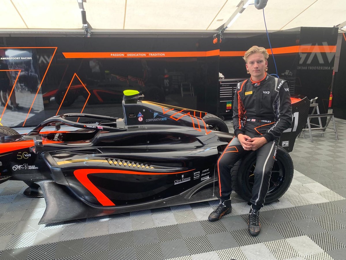 🗓️ Monza weekend schedule – James in Car 21 🗓️

🛞 Practice: Fri 08:35 🛞
⏱️ Quali: Fri 14:00 ⏱️
🔥  Sprint: Sat 08:15 🔥 
🏁 Feature: Sun 07:15  🏁

📺 Watch live on Sky Sports F1 (UK time) 📺