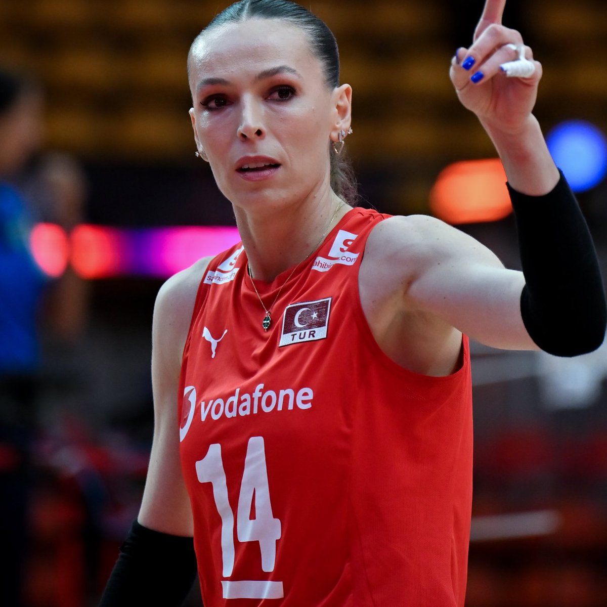 ⚡️ Eda Erdem x Amerika İlk Set

2/2 %100h
5 blok
7 sayı, +7 WL