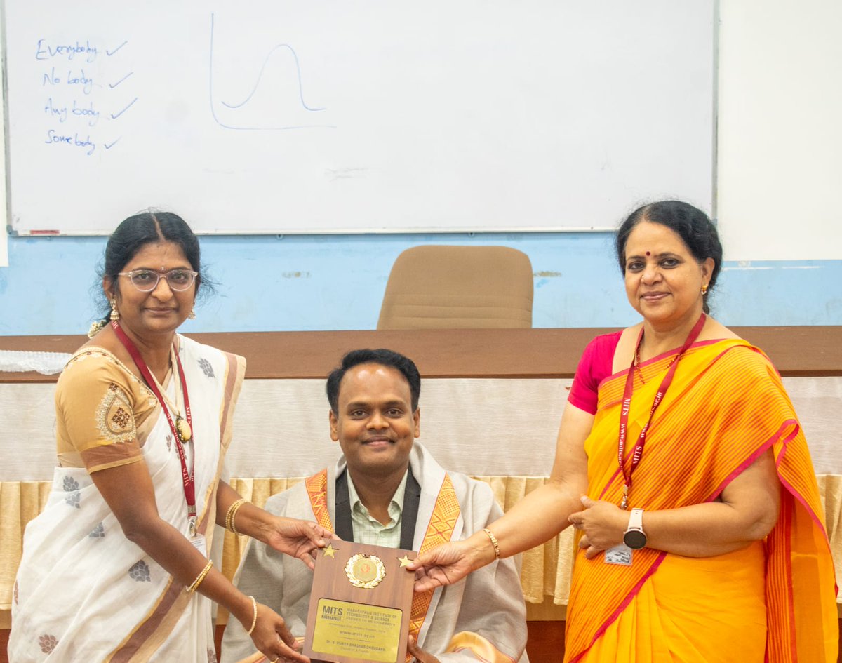 mitsmbaofficial's tweet photo. MITS MBA successfully conducted the Induction Program for 1st Year MBA students with Dr. NB Harshavardhan Reddy inspiring freshers with insights on leadership & growth. #MITS #MBA #InductionProgram #Leadership #Inspiration https://t.co/HCkyKAlfrH