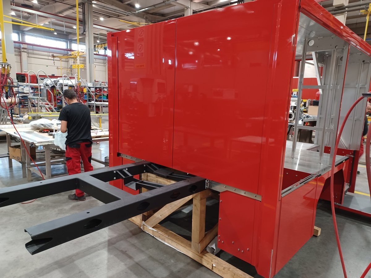 🚒¡Avanza la construcción de los nuevos camiones de <a href="/BomberosLPA/">Bomberos de LPA</a>!

🔩Se están fabricando en Alemania los 3 camiones primera salida que pronto reforzarán la flota del cuerpo:

👉 Inversión de 1,4M€
👉 Vehículos más versátiles y potentes
👉 Equipados con la última tecnología