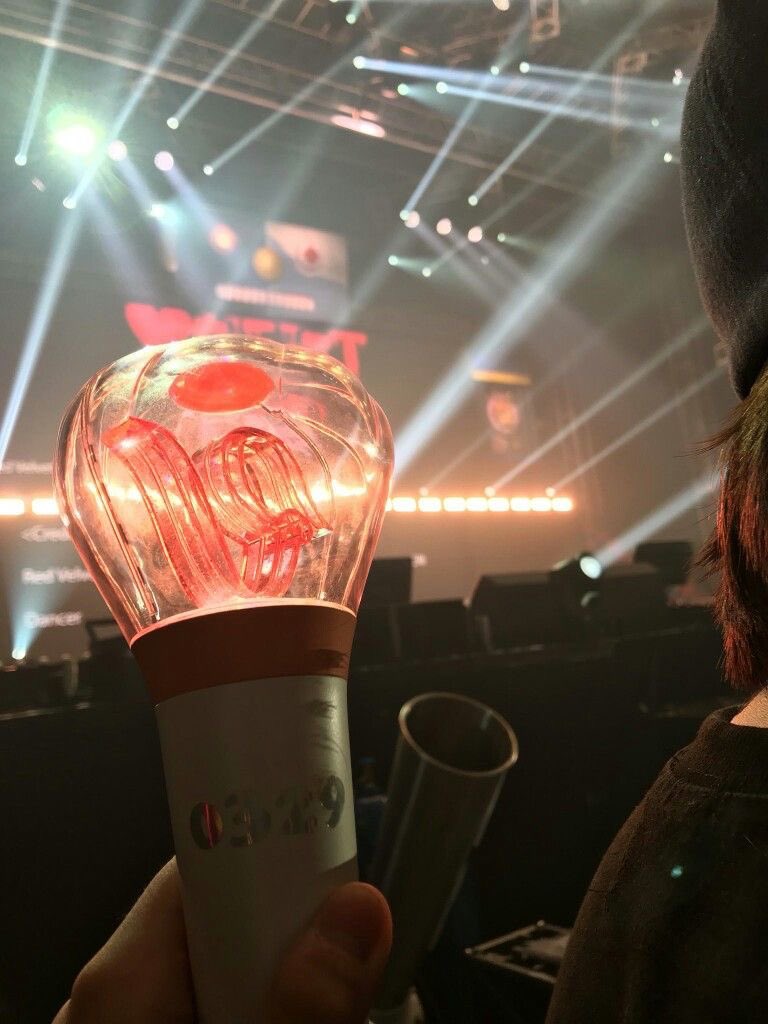 mewe__girls's tweet image. y claro que tenía que dejar lo mejor para el final, efectivamente les habló de la súper #𝚟𝕚rgo𝜗𝜚𝚙ar𝕥y de mi esposa ( ∩´͈ ᐜ `͈∩) la cual no me iba a perder ni de chiste, pq me cuelgan ૮ ․ ․ ྀིა

𝚋uʙʙ𝓁e 𝑔uᴍ ⋆˚✿˖° #𝙻yℓy