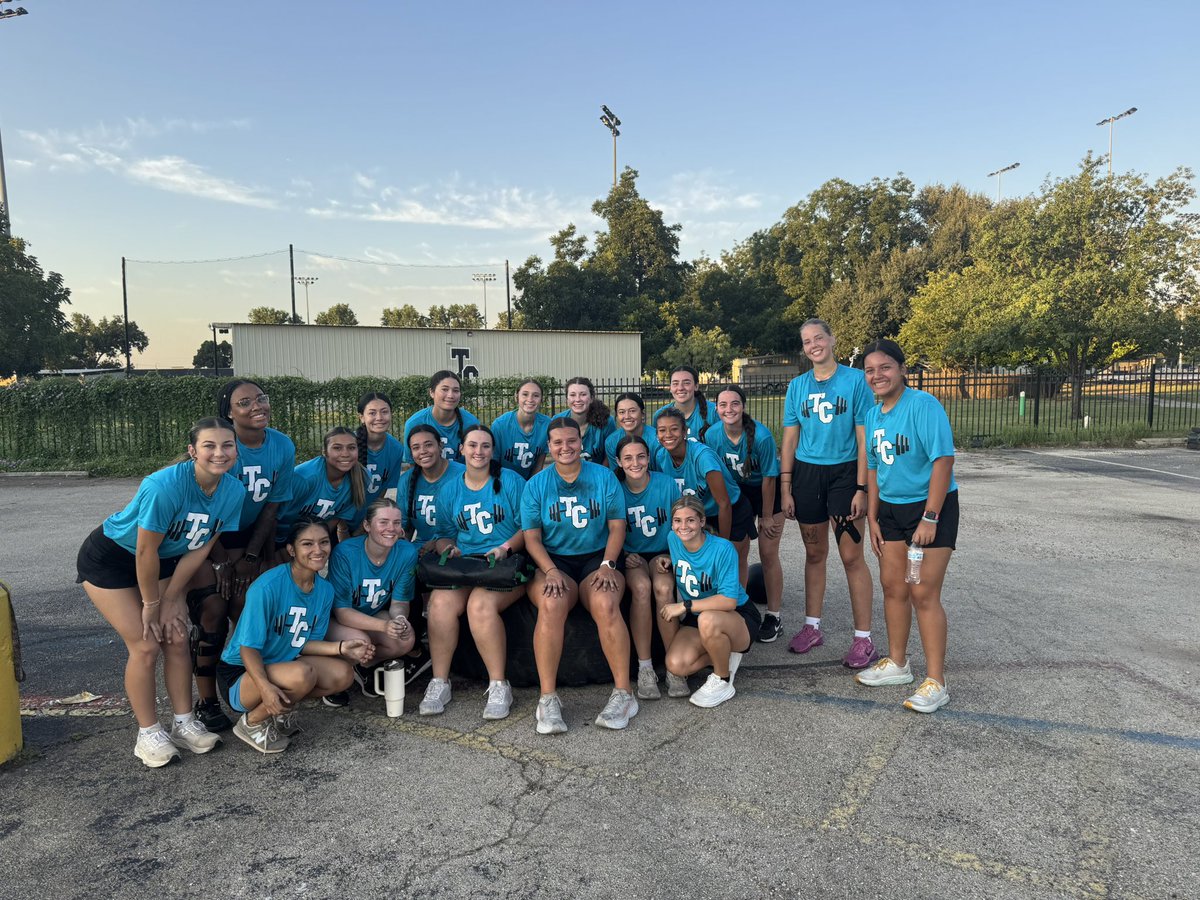 SoftballTemple's tweet photo. MTF #YahLeps https://t.co/Du5AZVPhaq