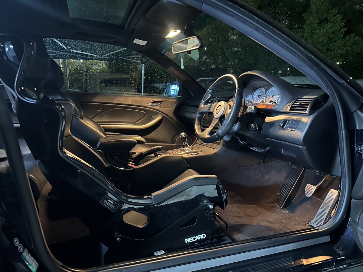 yuchuke4444's tweet image. 横向けて遊べるように足回り、シート変更✨

スピリット車高調GlückRacing仕様
フルピロ
メンバーリジット
キャンバーアーム
ストラット前後補強
RMS

しっかり動く足で乗り心地良くてコーナーがめちゃくちゃ気持ちよくなりました😍
普通にドライブしてても楽しい車になってます😆

#e46m3