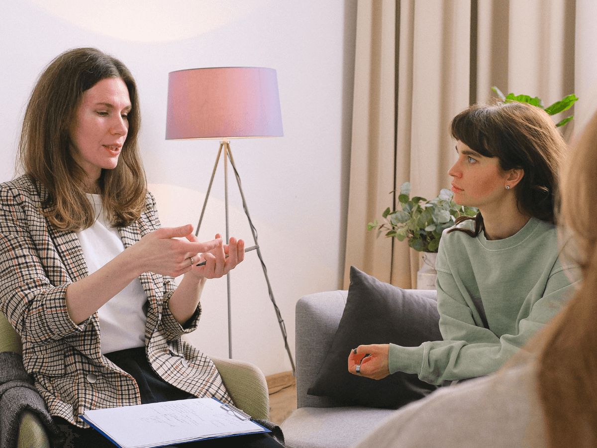 Big win for joined-up support! The gov is backing Neighbourhood Health Centres to bring mental health &amp; money help together — a huge step for people facing debt &amp; distress. 👏
Thanks to <a href="/mmhpi/">Money and Mental Health</a> for leading the charge! 💚 
moneyandmentalhealth.org/big-win-govern… 
#MentalHealth #DebtSupport