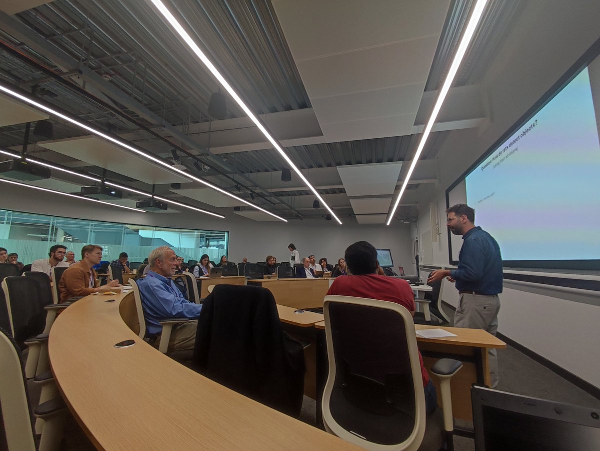 devjoniscience's tweet image. Guy Nelinger: &quot; Object detection through dynamic motor-sensory convergence&quot;
#rats #animalbehaviour

#nibai2025