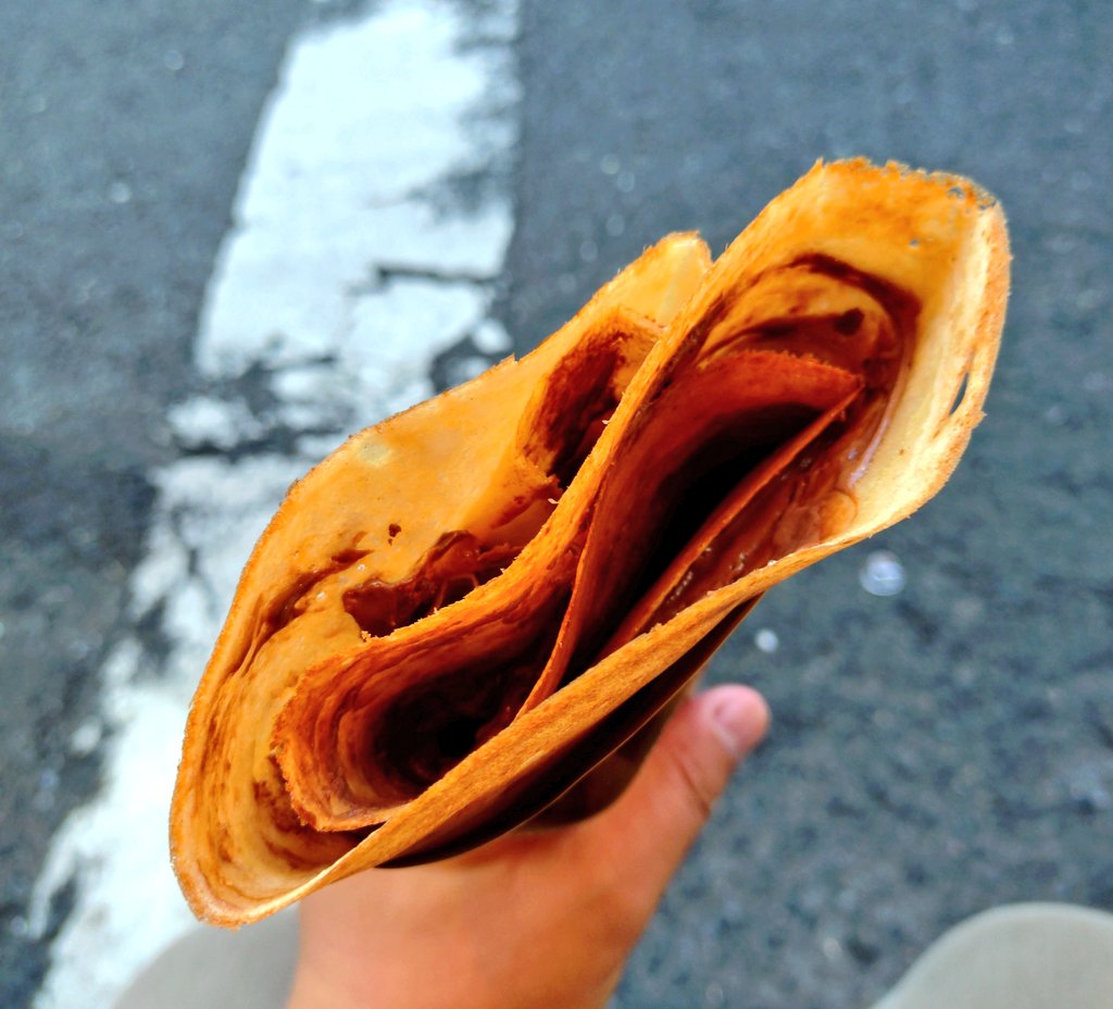 murasaki_GoGo's tweet photo. 簿記の試験日に、#難波 で食べた #クレープ(#チョコ) と #551の蓬莱 の #アイスキャンデー(#パイン)🍍
美味しゅうございました❤

#フォートナイト参加型配信、ヒュビゴー❗❗

#フォートナイト
#ゲーム配信
#アルション
#ヌテラ

https://t.co/ouMUqKfwwv https://t.co/HCeN45An6m