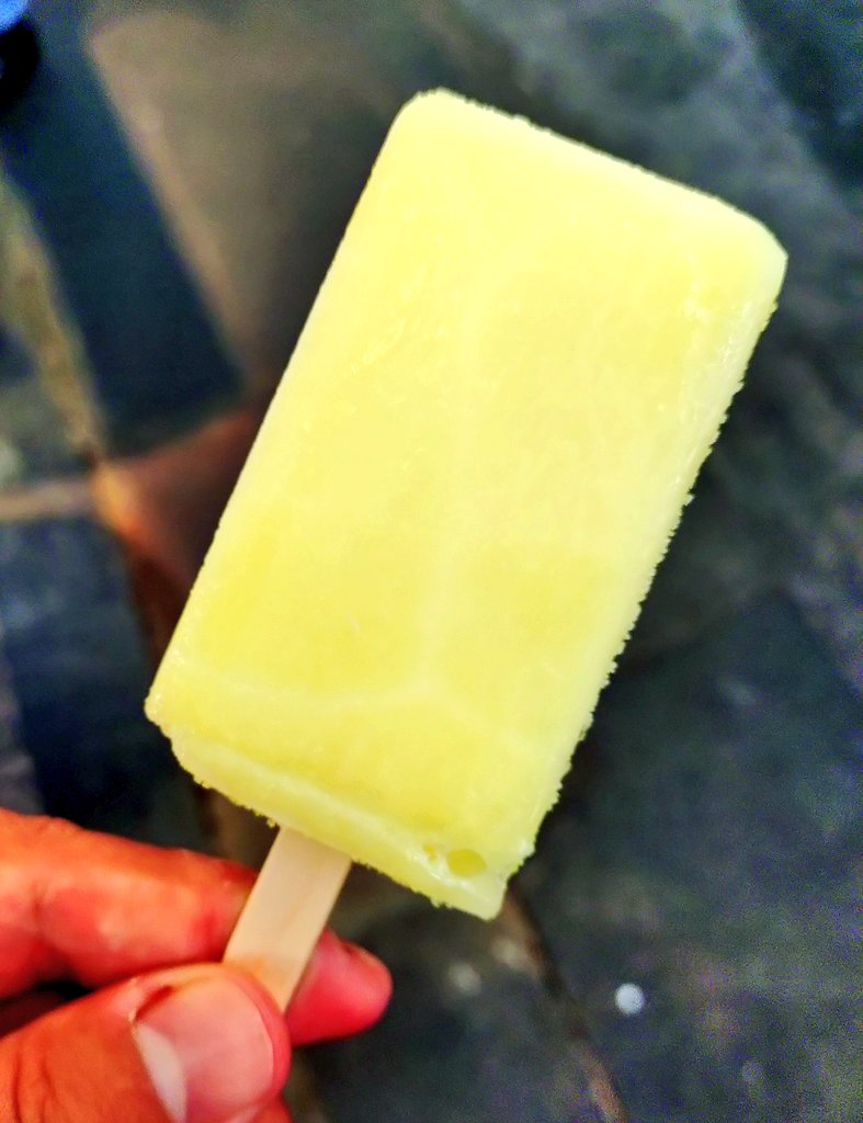 murasaki_GoGo's tweet photo. 簿記の試験日に、#難波 で食べた #クレープ(#チョコ) と #551の蓬莱 の #アイスキャンデー(#パイン)🍍
美味しゅうございました❤

#フォートナイト参加型配信、ヒュビゴー❗❗

#フォートナイト
#ゲーム配信
#アルション
#ヌテラ

https://t.co/ouMUqKfwwv https://t.co/HCeN45An6m