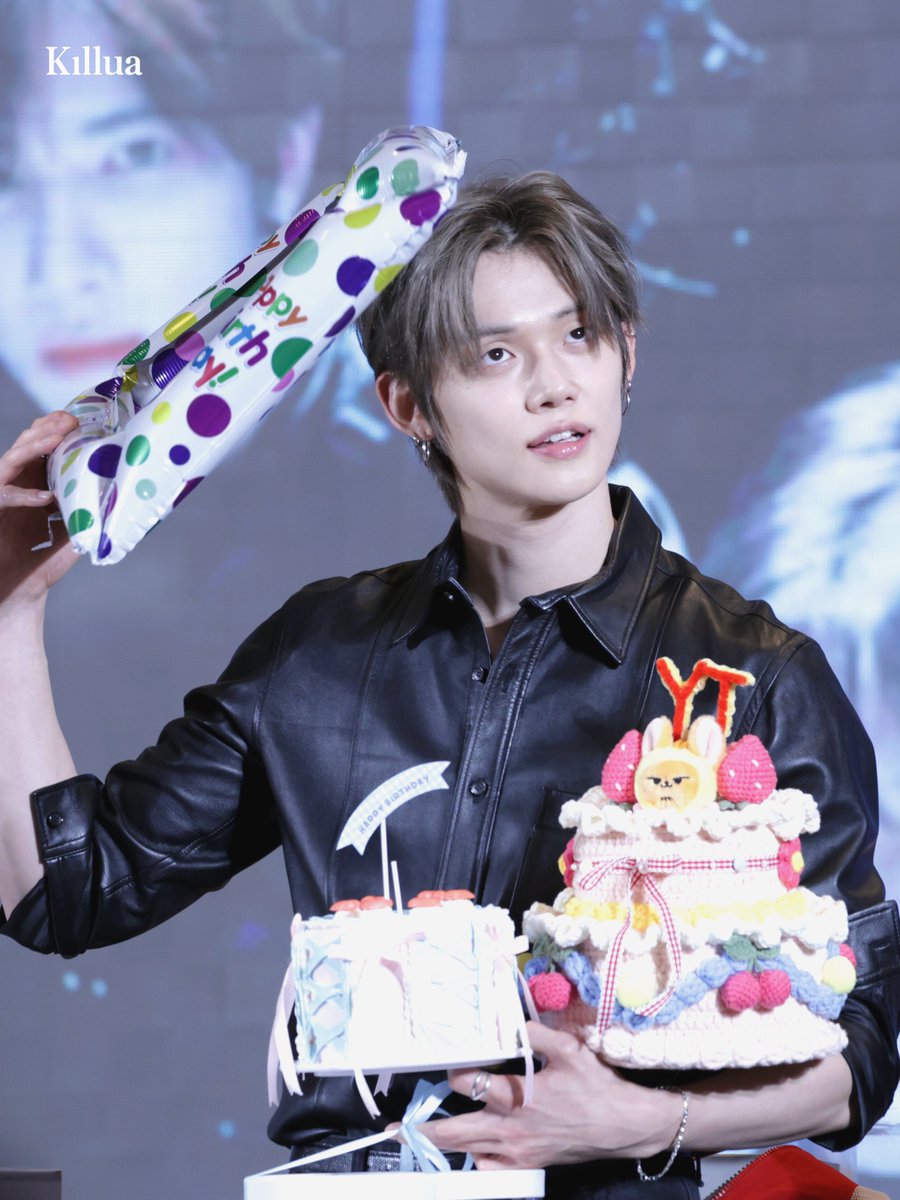 250904 🦊🎂

 #TXT #투바투  #투모로루바이투게더 #연준 #YEONJUN   #ヨンジュン