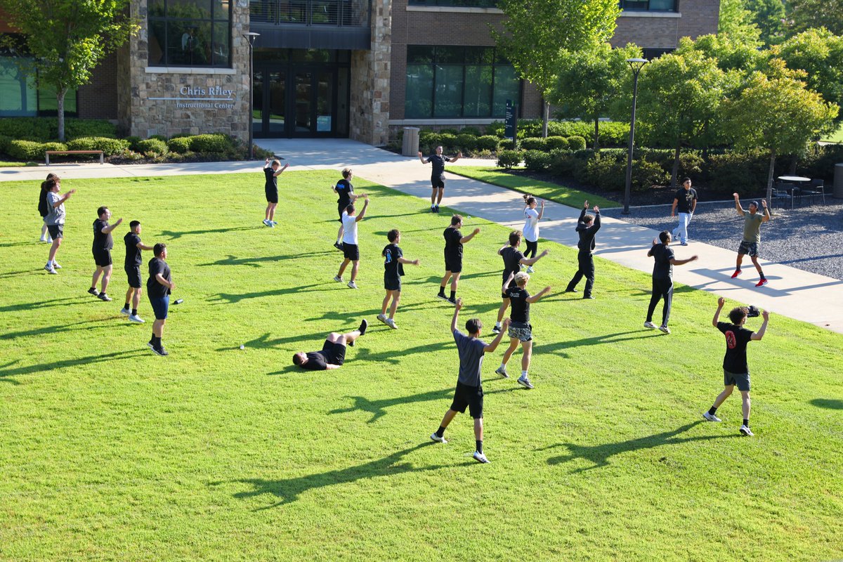 LanierTech's tweet image. We're knocking out some PT in the Hall Campus Quad this morning! #hoorah

Looking to start a career in public safety?
laniertech.edu/programs/publi…