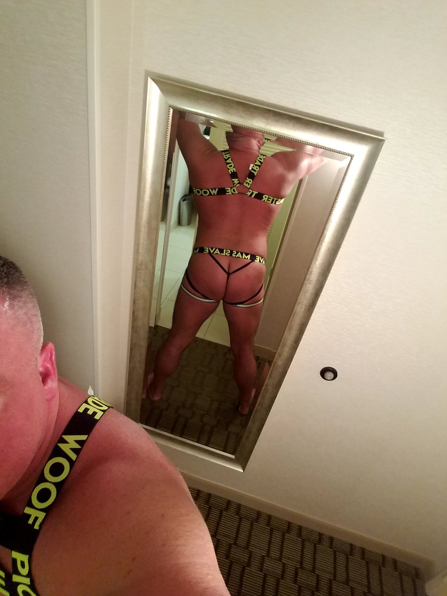 bbmrdxxx's tweet photo. @JAYHASTINGSXXX @BentInnLV Would love to ride you! https://t.co/0M7ZCDVtXX